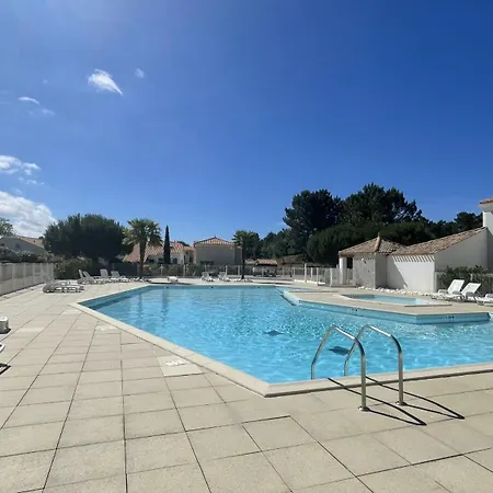 Holiday home Aquatica Piscine & *